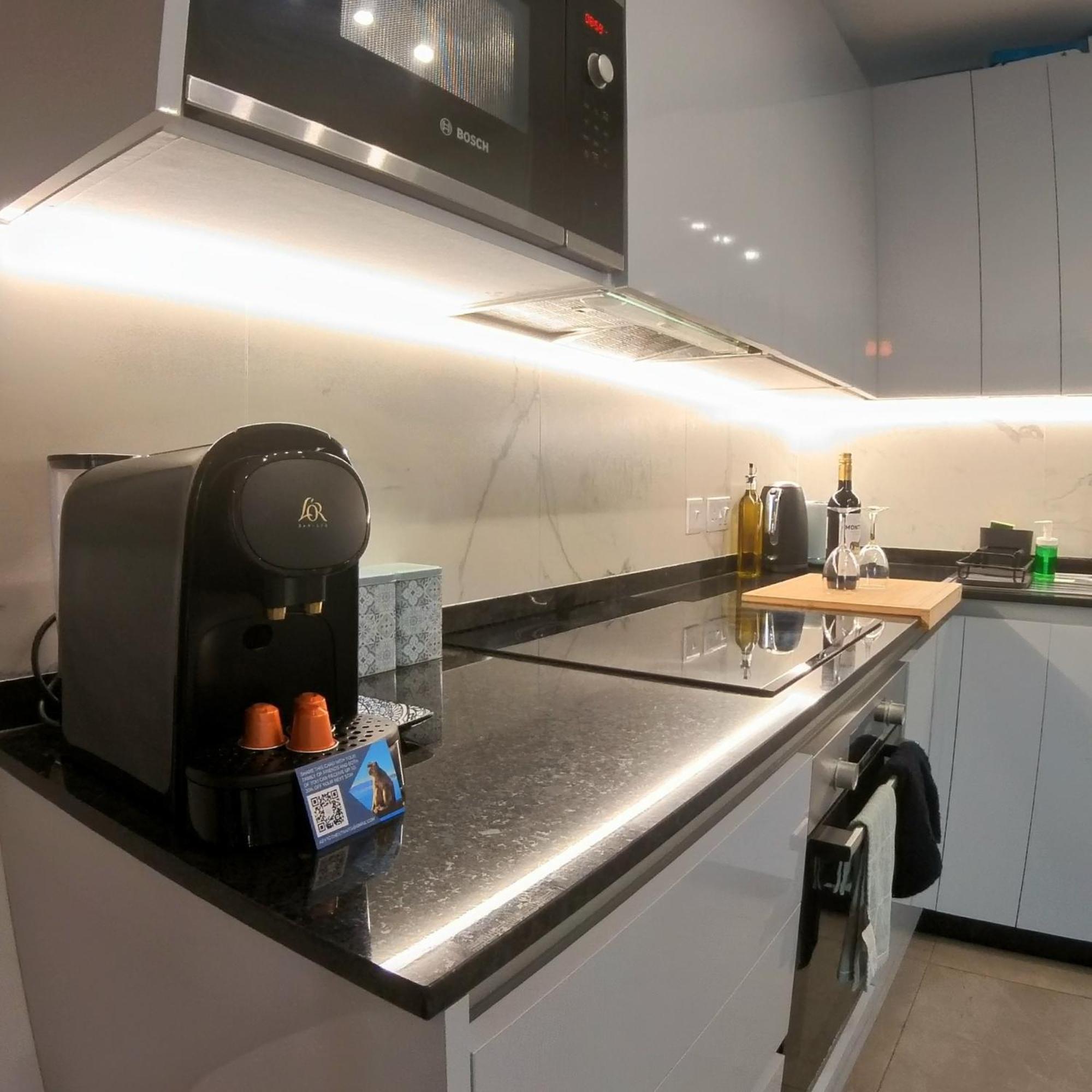 New Luxury Sunrise Oceanview Apartment In Gibraltar Zewnętrze zdjęcie